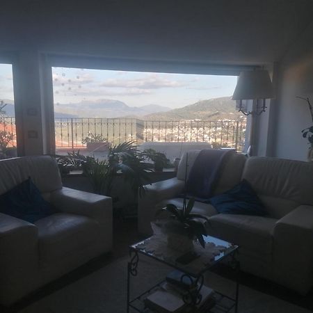 Coros Hotel Nuoro  Bagian luar foto